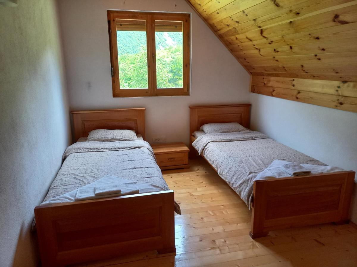 Vila Montana Dobrilovina Eksteriør billede